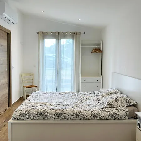 Le Petit Cabanon Provencal Villa Mane  Exterior photo