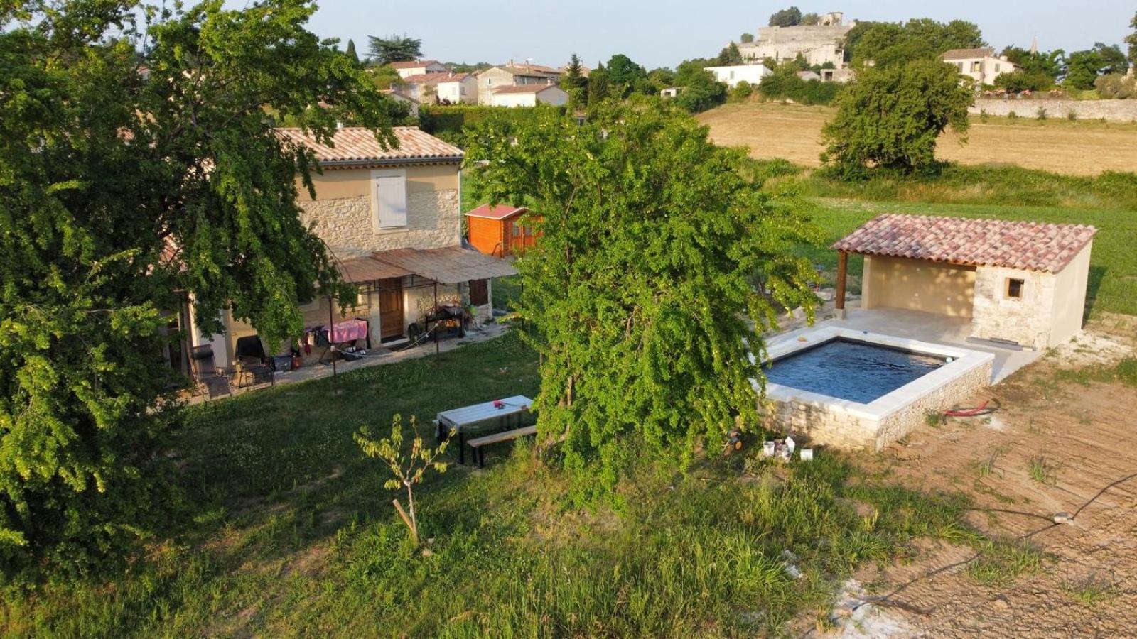 Le Petit Cabanon Provencal Villa